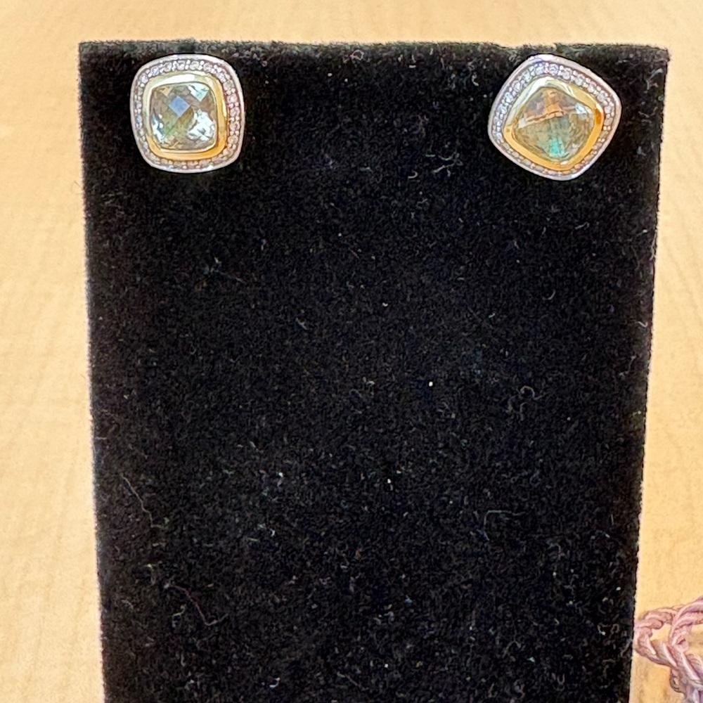 David Yurman Petite Albion Citrine 
Earrings. Dust bag like new,